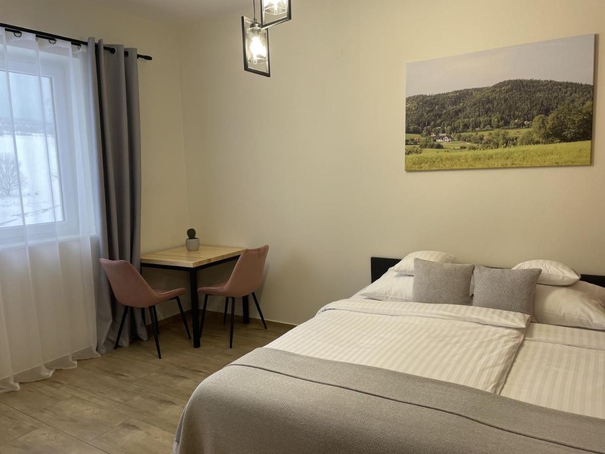 Dwor Bysina Farm stay Myslenice